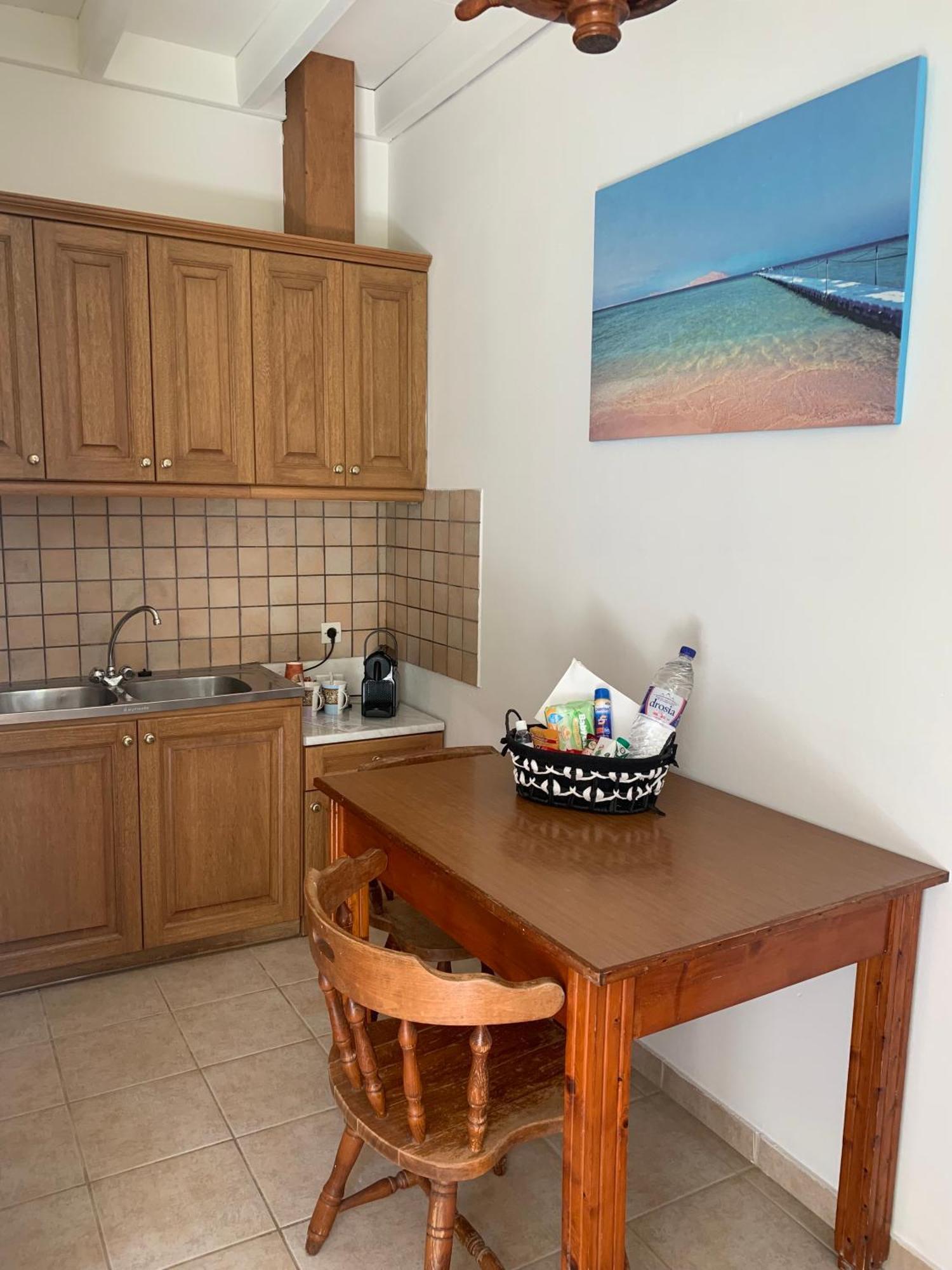 Nisaki Mathraki B&B Екстериор снимка