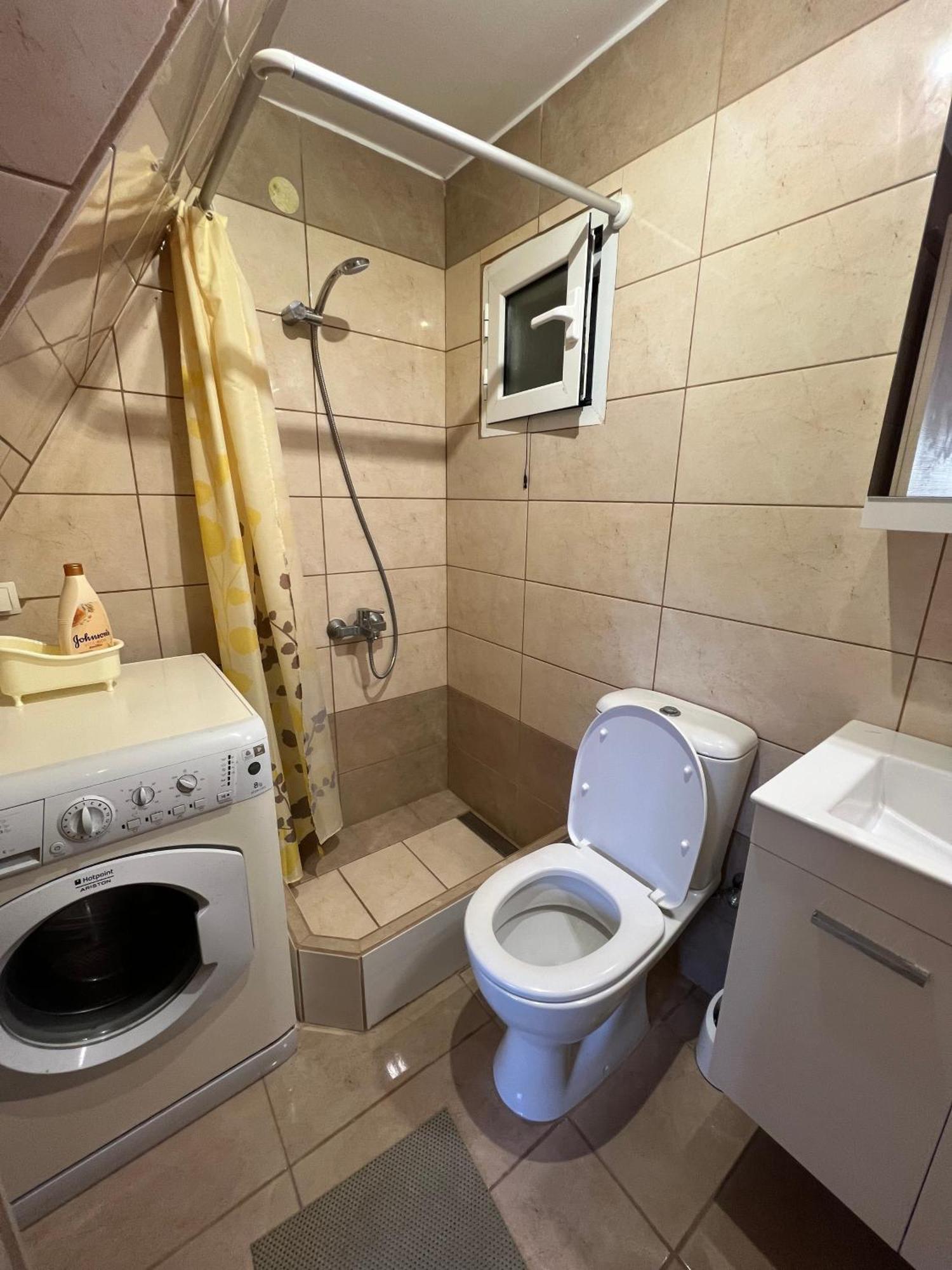 Nisaki Mathraki B&B Екстериор снимка